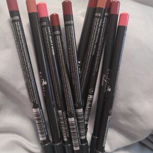 Soft Pink & Natural Beige Lip Liner Pencils — Assorted Pink and Nude Shades